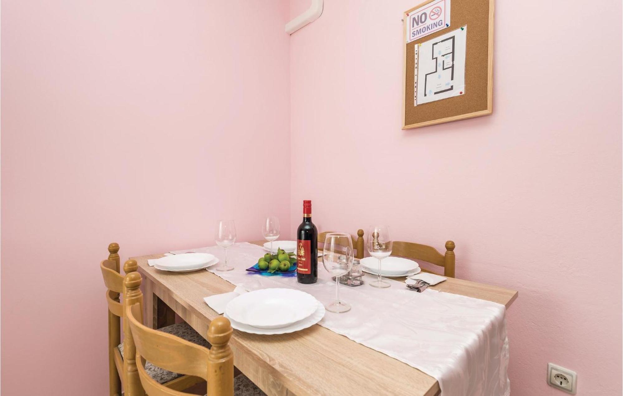 Gorgeous Apartment In Matulji With Kitchen Buitenkant foto